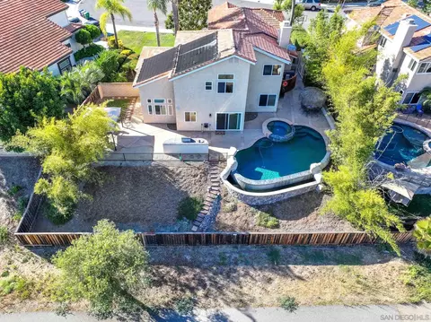 View/Area - 5056 Corte Alacante, Oceanside, CA 92057 photo 2 of 11