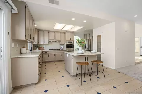 Kitchen - 5056 Corte Alacante, Oceanside, CA 92057 photo 3 of 5