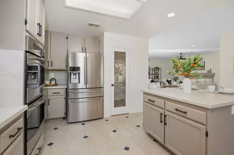 Kitchen - 5056 Corte Alacante, Oceanside, CA 92057 photo 5 of 5