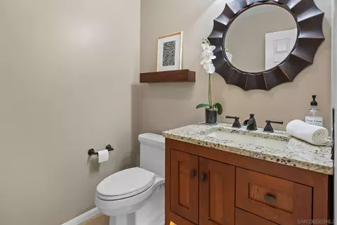 Bath - 5056 Corte Alacante, Oceanside, CA 92057 photo 1 of 5