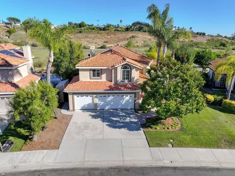 View/Area - 5056 Corte Alacante, Oceanside, CA 92057 photo 10 of 11