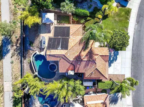 View/Area - 5056 Corte Alacante, Oceanside, CA 92057 photo 4 of 11