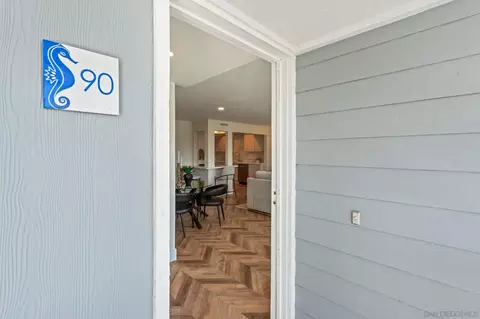 90 Montego Ct, Coronado, CA 92118 photo 2