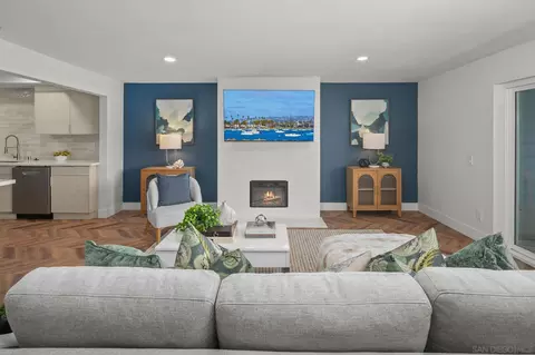 90 Montego Ct, Coronado, CA 92118 photo 8