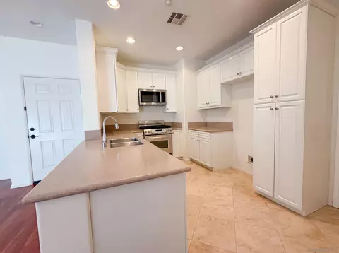 4099 Peninsula, Carlsbad, CA 92010 photo 2