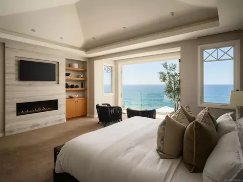 Bedroom - 824 Neptune Ave, Encinitas, CA 92024 photo 4 of 6