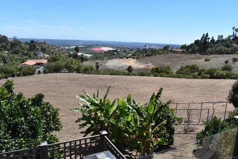 1549 Sleeping Indian Rd, Fallbrook, CA 92028 photo 20