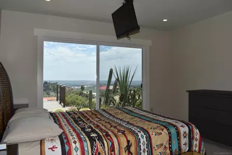 1549 Sleeping Indian Rd, Fallbrook, CA 92028 photo 8