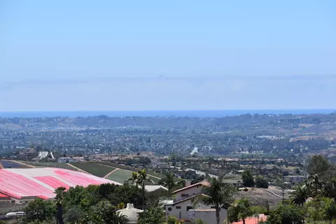 1549 Sleeping Indian Rd, Fallbrook, CA 92028 photo 3