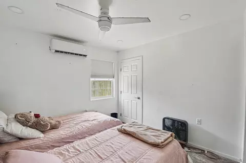 Bedroom - 1367 E Madison Ave, El Cajon, CA 92021 photo 3 of 5
