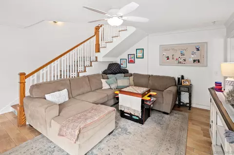 Living - 649 I Ave, Coronado, CA 92118 photo 4 of 4