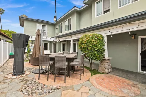 Exterior - 649 I Ave, Coronado, CA 92118 photo 7 of 9