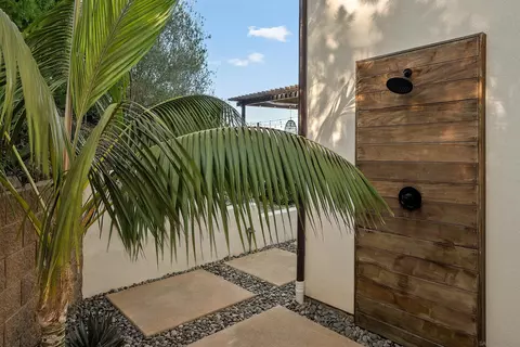 Exterior - 3947 Rancho Smt, Encinitas, CA 92024 photo 7 of 9