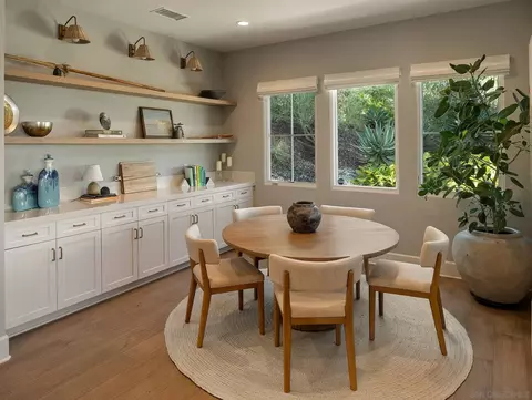 Dining - 3947 Rancho Smt, Encinitas, CA 92024 photo 2 of 5