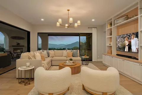 Living - 3947 Rancho Smt, Encinitas, CA 92024 photo 3 of 6
