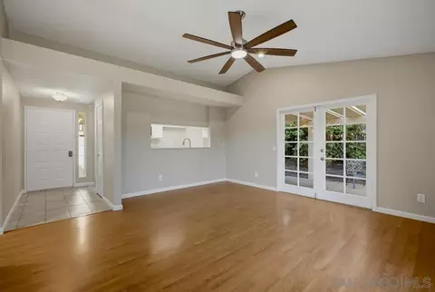 Living - 30559 Moontide, Temecula, CA 92592 photo 4 of 6
