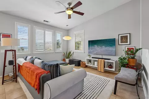 3156 Harbor Ridge Ln, San Diego, CA 92103