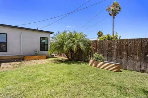 Exterior - 1053 4th St, Imperial Beach, CA 91932 photo 9 of 12