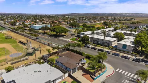 View/Area - 1053 4th St, Imperial Beach, CA 91932 photo 3 of 6