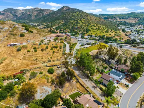 View/Area - 9193 Vista Entrada, Lakeside, CA 92040 photo 6 of 16