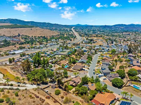View/Area - 9193 Vista Entrada, Lakeside, CA 92040 photo 13 of 16
