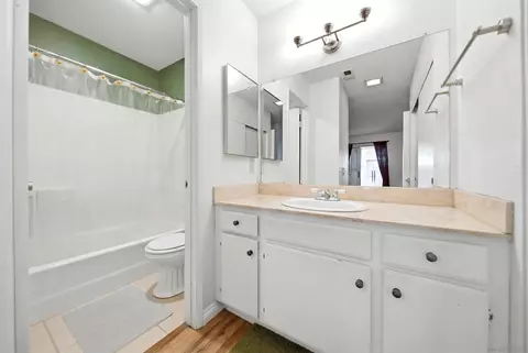 Bath - 261 Riverview Way, Oceanside, CA 92057 photo 2 of 2