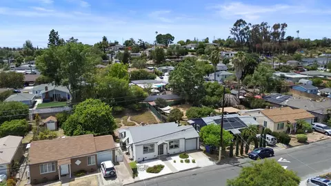 View/Area - 4470 Olive Ave, La Mesa, CA 91942 photo 4 of 4