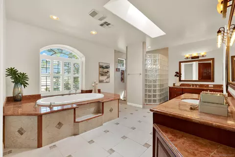 Bath - 14025 High Sierra Rd, Poway, CA 92064 photo 6 of 10