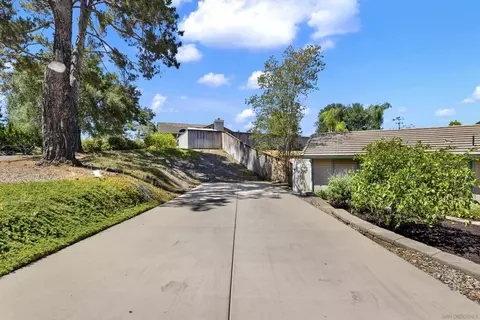 Exterior - 14025 High Sierra Rd, Poway, CA 92064 photo 5 of 18