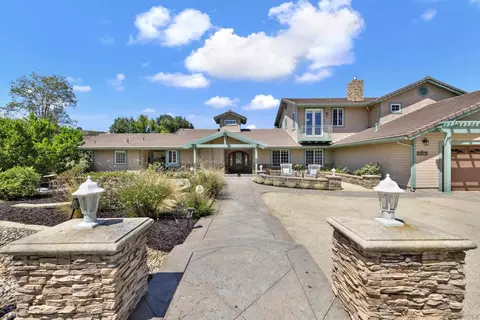 Exterior - 14025 High Sierra Rd, Poway, CA 92064 photo 2 of 18