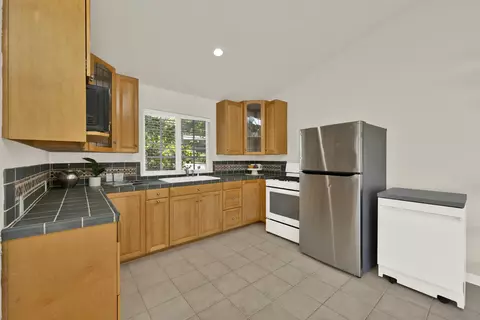 Kitchen - 14025 High Sierra Rd, Poway, CA 92064 photo 5 of 5