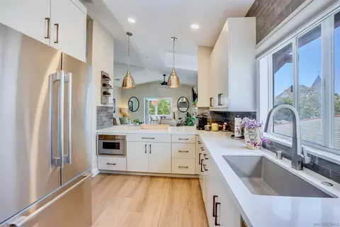 254 C Ave, Coronado, CA 92118 photo 3