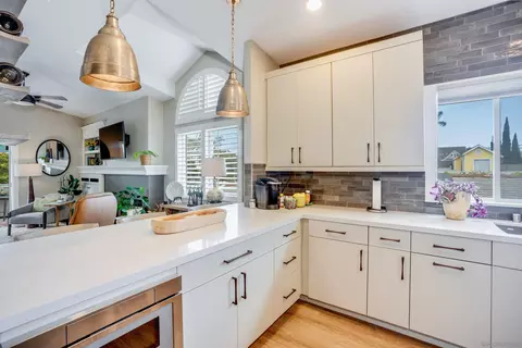 254 C Ave, Coronado, CA 92118 photo 4