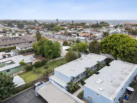 View/Area - 981 N Vulcan Ave #7, Encinitas, CA 92024 photo 2 of 8