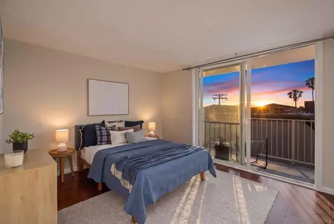 4477 Mentone St # 211, San Diego, CA 92107