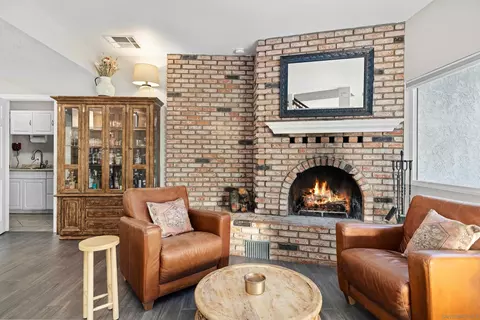 Living - 1829 Via Corina, Alpine, CA 91901 photo 3 of 6