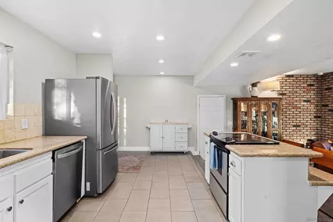 Kitchen - 1829 Via Corina, Alpine, CA 91901 photo 5 of 5