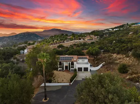 View/Area - 1829 Via Corina, Alpine, CA 91901 photo 3 of 6