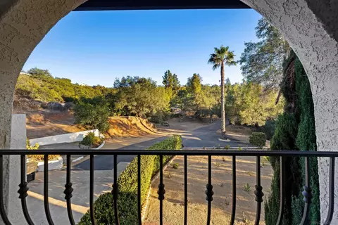 Exterior - 1829 Via Corina, Alpine, CA 91901 photo 13 of 14
