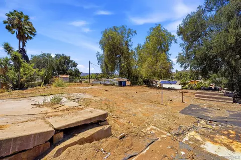 Exterior - 13049 Lindo Ln, Lakeside, CA 92040 photo 4 of 7