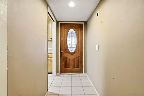 Entry Way - 13049 Lindo Ln, Lakeside, CA 92040 photo 1 of 2