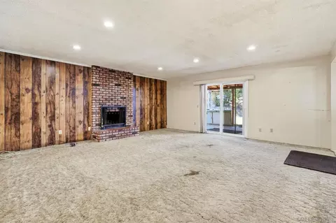 Living - 13049 Lindo Ln, Lakeside, CA 92040 photo 2 of 2