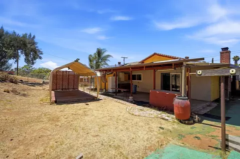 Exterior - 13049 Lindo Ln, Lakeside, CA 92040 photo 5 of 7
