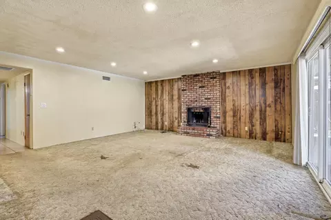 Living - 13049 Lindo Ln, Lakeside, CA 92040 photo 1 of 2