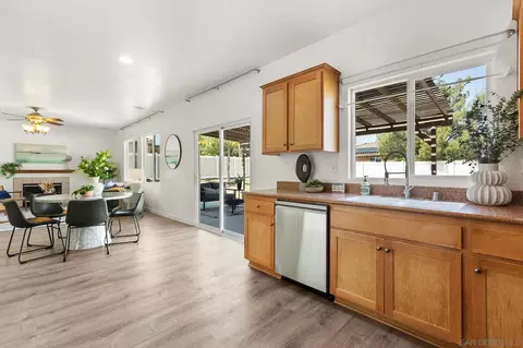 33450 Dolomite St, Menifee, CA 92584 photo 9