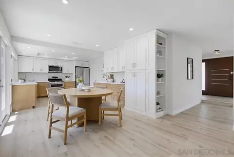 Dining - 15356 Via Sansal, Poway, CA 92064 photo 2 of 3