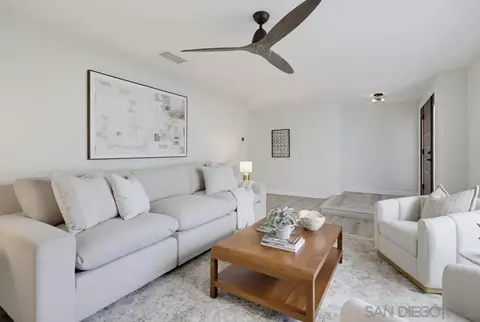 Living - 15356 Via Sansal, Poway, CA 92064 photo 3 of 4