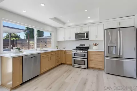 Kitchen - 15356 Via Sansal, Poway, CA 92064 photo 1 of 2