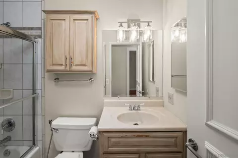 Bath - 14550 Dehia St, Poway, CA 92064 photo 3 of 3