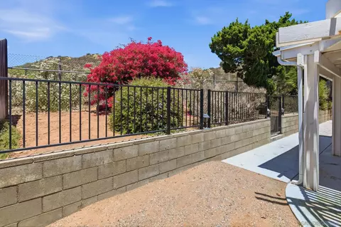 Exterior - 14550 Dehia St, Poway, CA 92064 photo 10 of 11